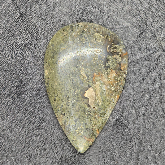 Moss agate tear